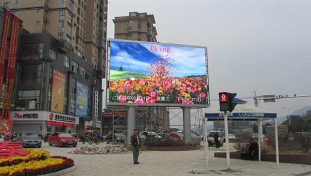 哪些因素影響戶外LED顯示屏使用壽命？